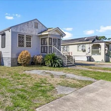 Buy this 3 bed house on 3320 Clematis Street in New Orleans, LA 70122