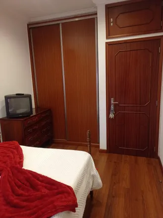 Image 2 - Rua Padre Abel Varzim, 4435-208 Rio Tinto, Portugal - Room for rent