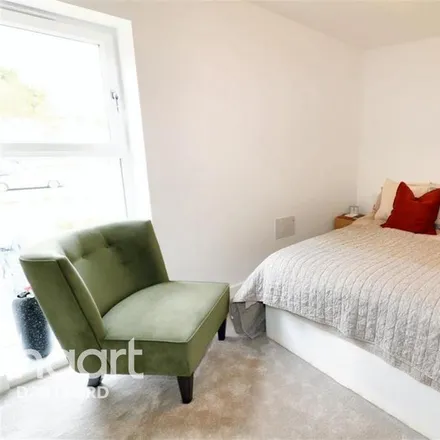 Image 4 - Blackstone House, Eastern Avenue, Greenhithe, DA10 1FS, United Kingdom - Apartment for rent