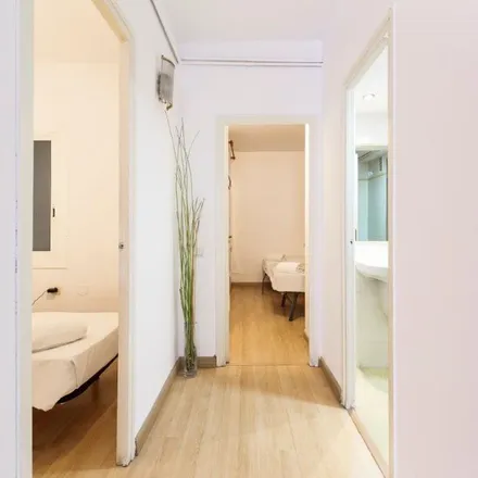 Rent this 4 bed apartment on Plaça del Doctor Letamendi in 36, 08001 Barcelona