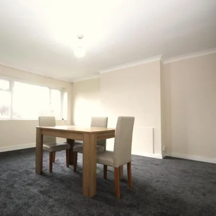 Image 4 - unnamed road, London, NW9 8NE, United Kingdom - Apartment for rent