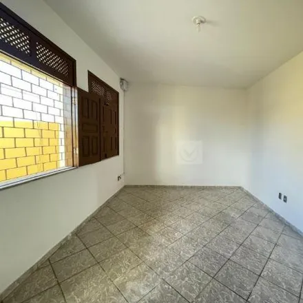 Rent this 3 bed house on Avenida Silvério Leite Fontes in Aruana, Aracaju - SE