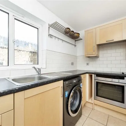 Rent this 1 bed apartment on Tower Bridge Dental Practice in 25 Tower Bridge Road, Bermondsey Village