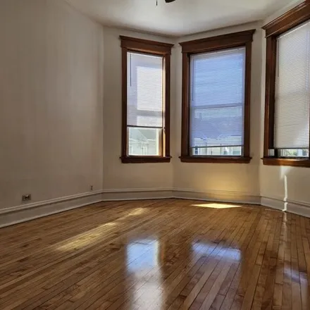 Image 3 - 4543 North Keystone Avenue, Chicago, IL 60630, USA - House for rent