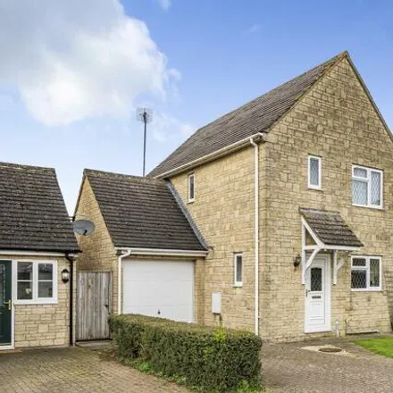 Buy this 3 bed house on Coxmoor Close in Kingham, OX7 6TU