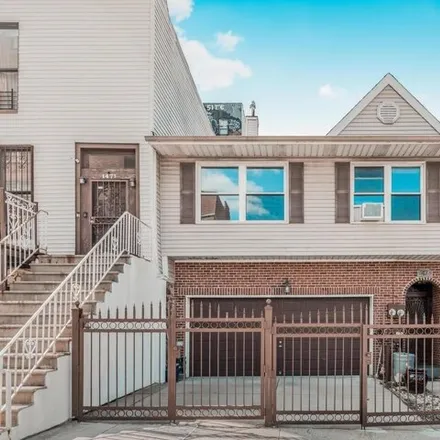 Buy this 4 bed house on 1471 Longfellow Avenue in New York, NY 10460