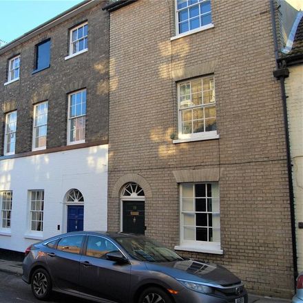 Rent this 4 bed house on 15 Churchgate Street in Bury St Edmunds, IP33 1RL