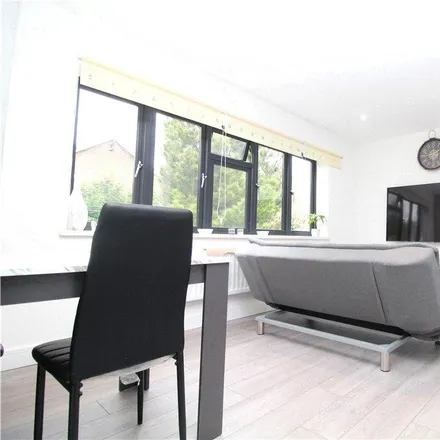 Rent this 1 bed apartment on Banstead Road in London, CR8 3DT
