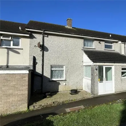 Buy this 2 bed townhouse on Treleven Road in Bude, EX23 8RZ