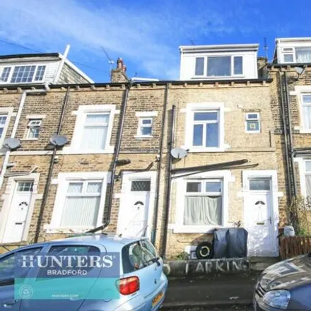 Buy this 4 bed townhouse on Denby Street in Bradford, BD8 8HG