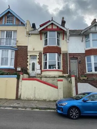 Rent this 4 bed townhouse on 25 Cliff Road in Paignton, TQ4 6DL