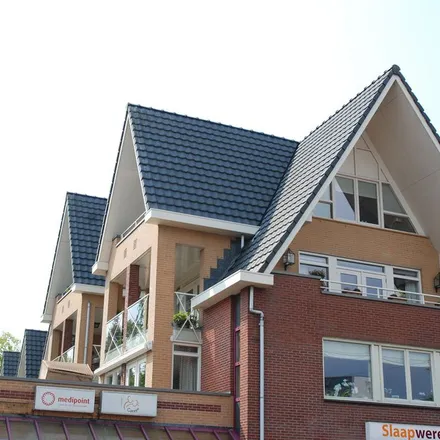 Rent this 1 bed apartment on Brinklaan 76A-1 in 1404 GL Bussum, Netherlands