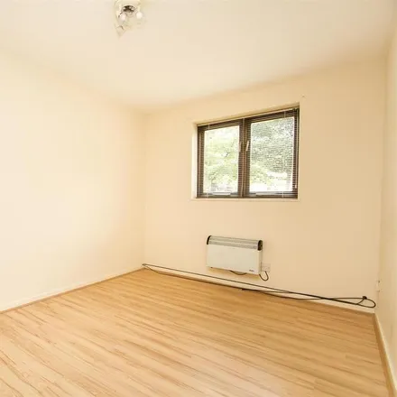 Image 4 - Harrier Road, Grahame Park, London, NW9 5BR, United Kingdom - Apartment for rent