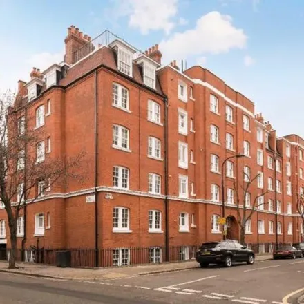 Rent this 1 bed apartment on Marugame Udon in 449 Strand, London