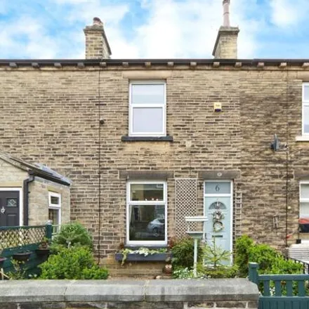 Buy this 2 bed townhouse on Crowther Street in Bradford, BD10 0QX