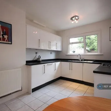 Rent this 3 bed townhouse on 58 Doggett Road in London, SE6 4PZ