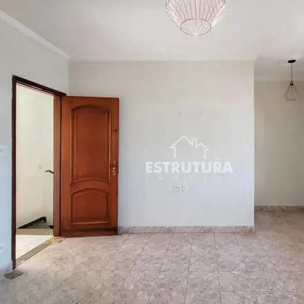 Rent this 2 bed house on Rua 8 A in Rio Claro, Rio Claro - SP