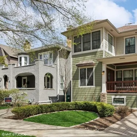 Buy this 4 bed house on 970 Belleforte Avenue in Oak Park, IL 60302