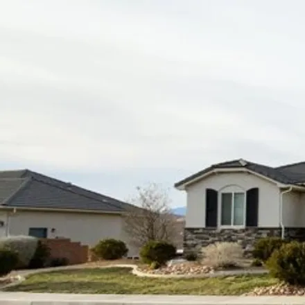 Image 2 - 391 East Nagano Drive, Saint George, UT 84790, USA - House for sale