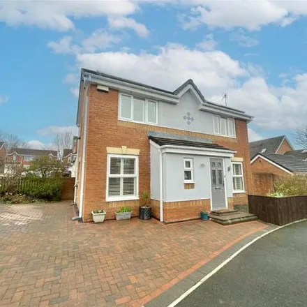 Buy this 3 bed house on Dunkeld Close in Pelaw, NE10 8WH