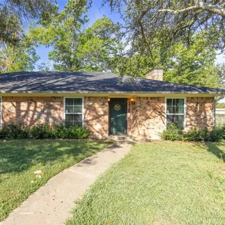 Buy this 4 bed house on 3062 Arapaho Road in Commerce, TX 75428