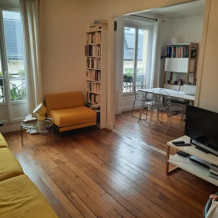 Rent this 14 bed apartment on 29 Rue Maurice Ripoche in 75014 Paris, France
