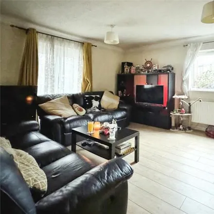 Image 4 - Santa Cruz Drive, Eastbourne, BN23 5SS, United Kingdom - Apartment for sale