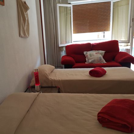 Rent this 3 bed room on Calle Alcalde Suárez Llanos in 2, 03013 Alicante