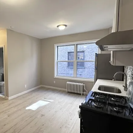 Image 3 - 160 Vroom Street, Bergen Square, Jersey City, NJ 07306, USA - Apartment for rent