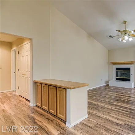 Image 2 - Palm Valley Golf Course, Sandspring Drive, Las Vegas, NV 89129, USA - Townhouse for sale