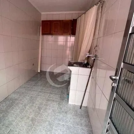 Rent this 2 bed house on Rua Caiubi in Jardim Cristiane, Santo André - SP