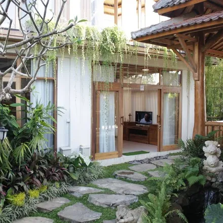 Rent this studio house on Jl. Sandat