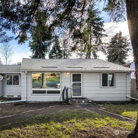 Buy this 3 bed house on 14002 8th Avenue South in Burien, WA 98168