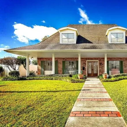 Buy this 4 bed house on 402 Buena Vista Boulevard in Houma, LA 70360