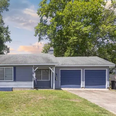 Buy this 3 bed house on 1005 Lamar St in Vidor, Texas