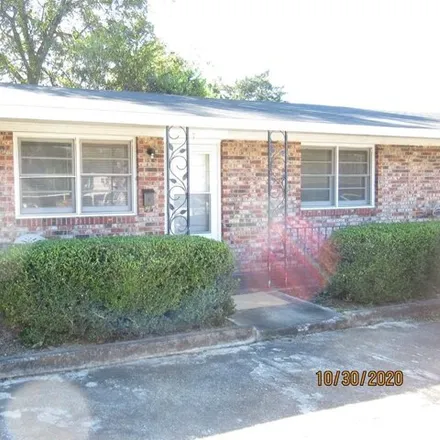 Rent this 2 bed apartment on 334 West Hampton Avenue in Flowers Heights, Sumter