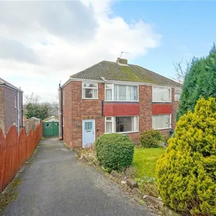 Buy this 3 bed duplex on Hungerhill Road in Rotherham, S61 3NR