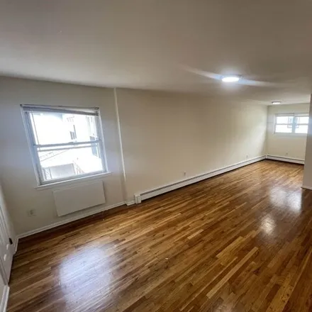 Rent this 1 bed apartment on 86 Lineau Place in Jersey City, NJ 07307