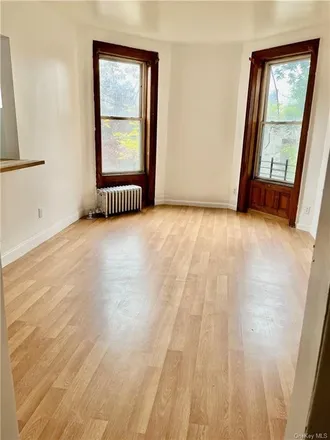 Rent this 3 bed apartment on 1056 Morris Avenue in New York, NY 10456