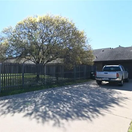 Image 3 - 1193 Wellington Drive, Duncanville, TX 75137, USA - House for sale