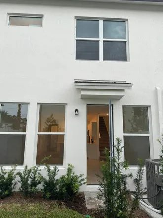 Image 2 - FL, US - Townhouse for rent