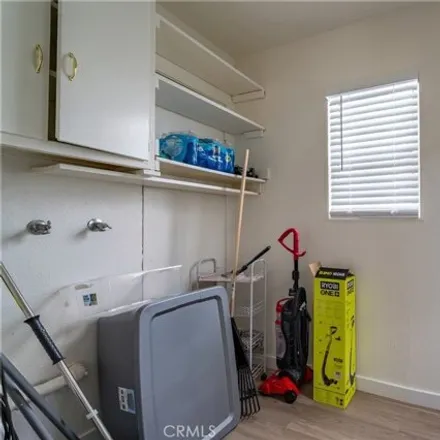 Image 3 - Alley 90553, Los Angeles, CA 91328, USA - House for sale