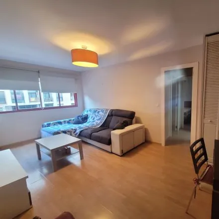 Rent this 5 bed apartment on Poliesportiu Montolivet in Carrer de Luis Arcas (Pintor), 46013 Valencia