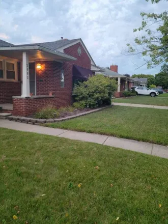 Buy this 3 bed house on 2682 Webster Street in Trenton, MI 48183