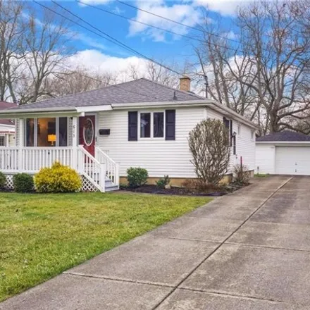 Buy this 3 bed house on 613 Wall Street in Martinsville, City of North Tonawanda