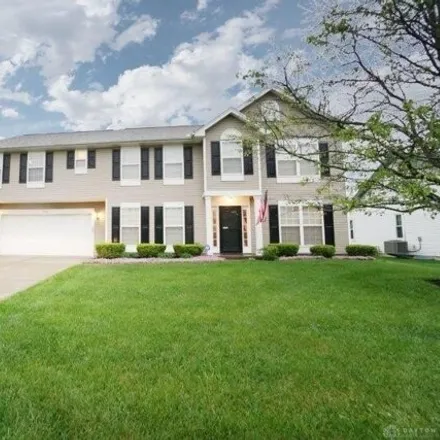 Buy this 6 bed house on 1060 Reveres Run in Lebanon, OH 45036