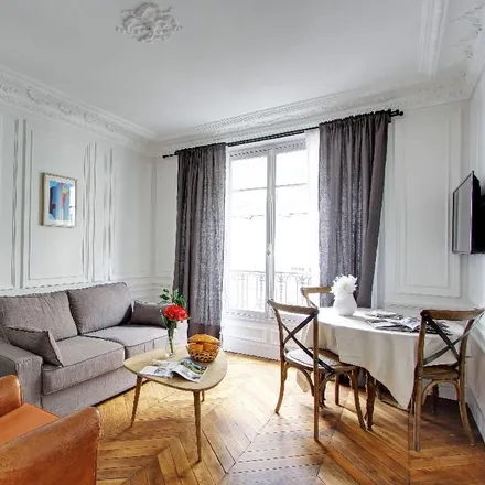 Image 2 - 15t Rue Louise-Émilie de La Tour d'Auvergne, 75009 Paris, France - Apartment for rent