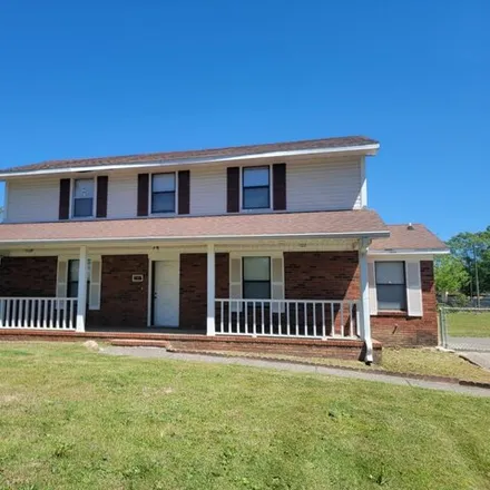 Rent this 3 bed house on 2307 Salem West Drive in Salem, Augusta