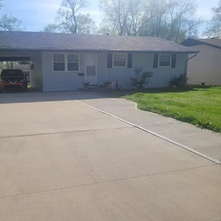 Buy this 3 bed house on 770 Tyson Dr in Florissant, Missouri