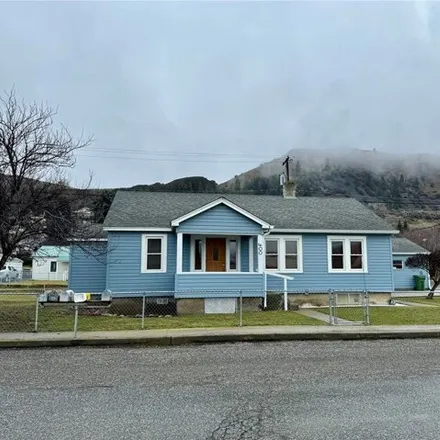 Image 1 - 402 Roosevelt Drive, Grand Coulee, WA 99133, USA - House for sale